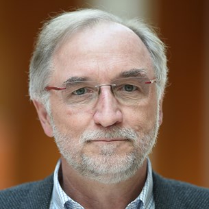 Peter Hohenberger